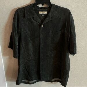 Vintage Tommy Bahama Men's Silk Black Tropical Button up Shirt- Size Medium
